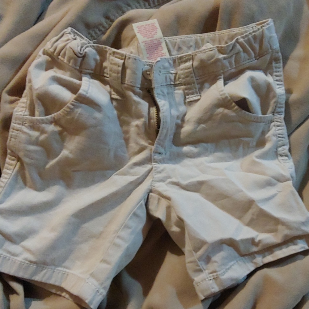 Girls uniform shorts with elastic waistband